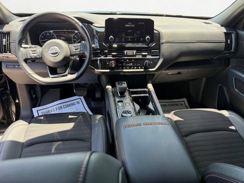 Used 2025 Nissan Pathfinder Rock Creek AWD/4WD image 10