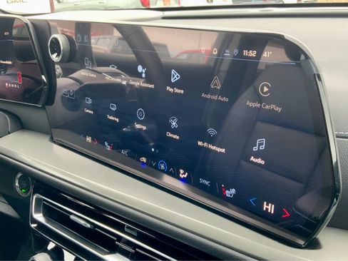 New 2026 Chevrolet Traverse LT w/ LPO, Floor Liner Package image 45