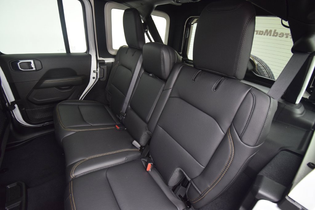 New 2026 Jeep Wrangler Unlimited Sahara AWD/4WD image 37