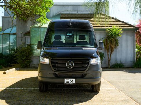 Used 2020 Mercedes-Benz Sprinter 1500 image 5