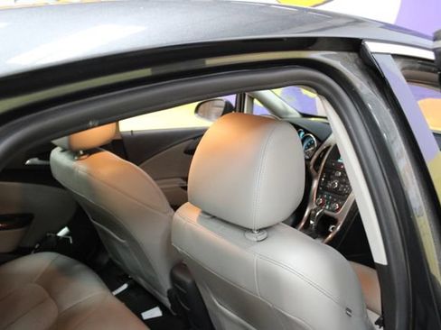 Used 2017 Buick Verano Convenience FWD image 10