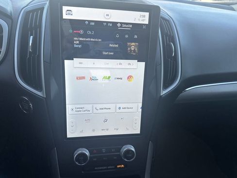 Used 2021 Ford Edge SEL image 27