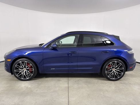 Certified 2023 Porsche Macan GTS AWD/4WD image 2