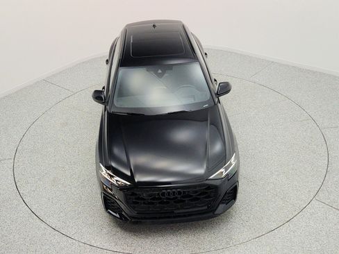 Used 2025 Audi Q8 Prestige w/ Prestige Package AWD/4WD image 24