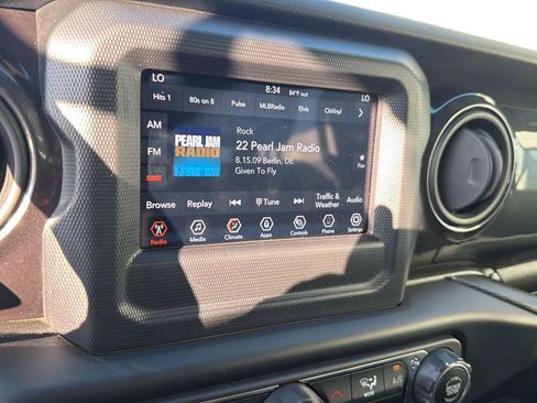Used 2021 Jeep Wrangler Unlimited Sport AWD/4WD image 23