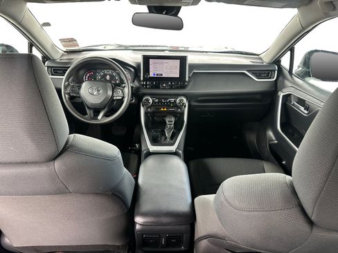 Used 2025 Toyota RAV4 XLE FWD image 10
