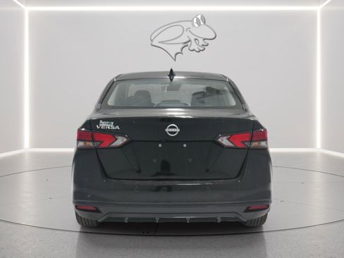 New 2025 Nissan Versa SV w/ Trunk Package FWD image 4