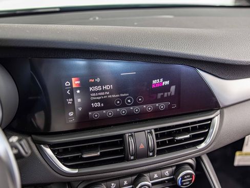 New 2025 Alfa Romeo Giulia AWD image 26