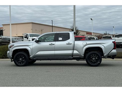 New 2026 Toyota Tacoma SR5 image 7