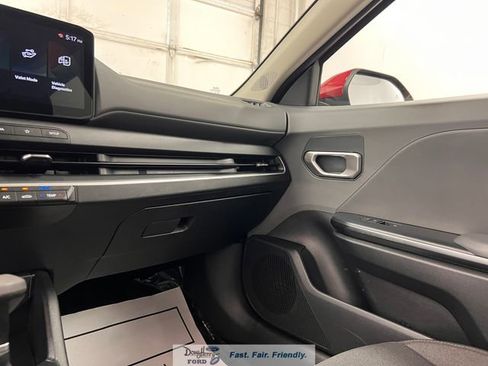 Used 2025 Kia K4 FWD image 39