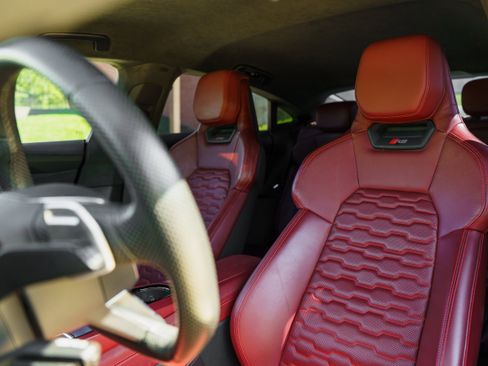 Certified 2023 Audi RS e-tron GT w/ Carbon Performance Package AWD/4WD image 21