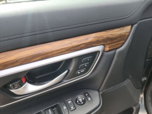 Used 2017 Honda CR-V EX-L image 18