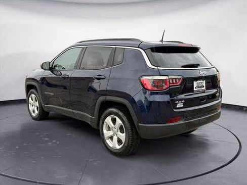 Used 2018 Jeep Compass Latitude w/ Cold Weather Group image 4