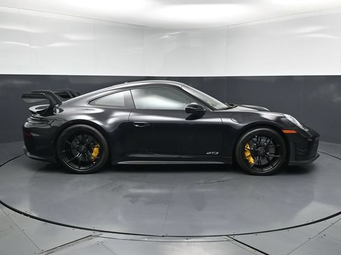 Certified 2026 Porsche 911 GT3 w/ Chrono Package RWD image 14