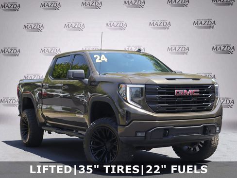 Used 2024 GMC Sierra 1500 Elevation AWD/4WD image 2