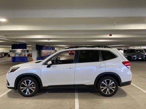 Used 2024 Subaru Forester Limited AWD/4WD image 2