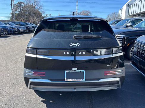 New 2026 Hyundai Ioniq 5 SEL image 3