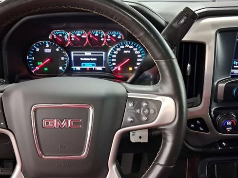Used 2018 GMC Sierra 1500 SLT AWD/4WD image 13