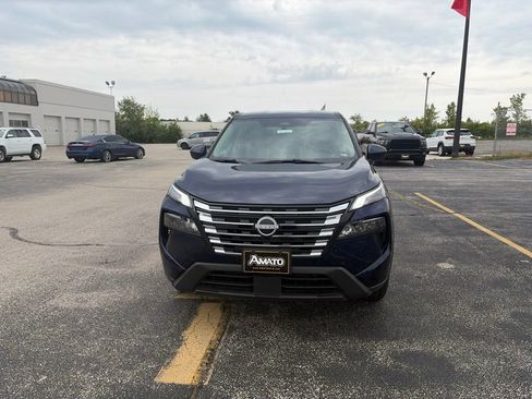 Used 2025 Nissan Rogue SV AWD/4WD image 9