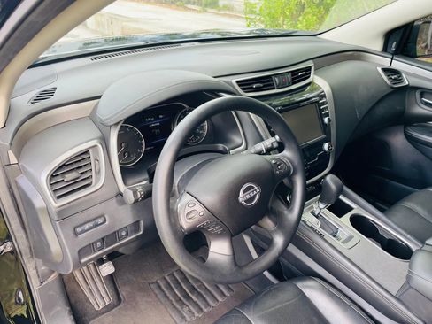 Used 2023 Nissan Murano S AWD/4WD image 10