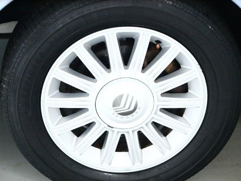 Used 2008 Mercury Grand Marquis LS image 38