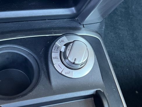 Used 2014 Toyota 4Runner Limited AWD/4WD image 21