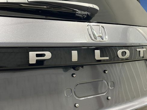 New 2026 Honda Pilot Elite image 7