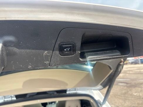 Used 2017 Buick Envision Essence FWD image 6