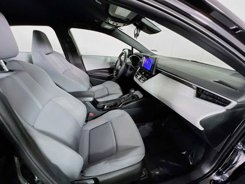 Used 2024 Toyota Corolla SE image 27