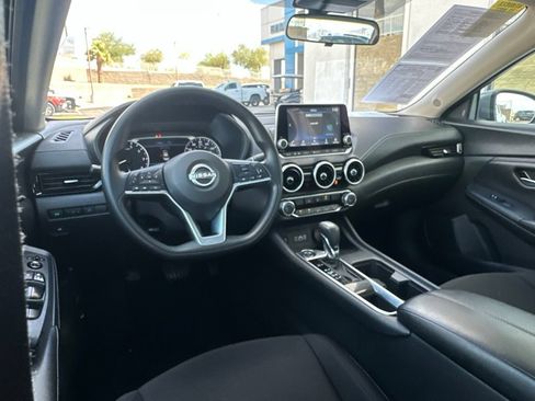 Used 2024 Nissan Sentra SV FWD image 12