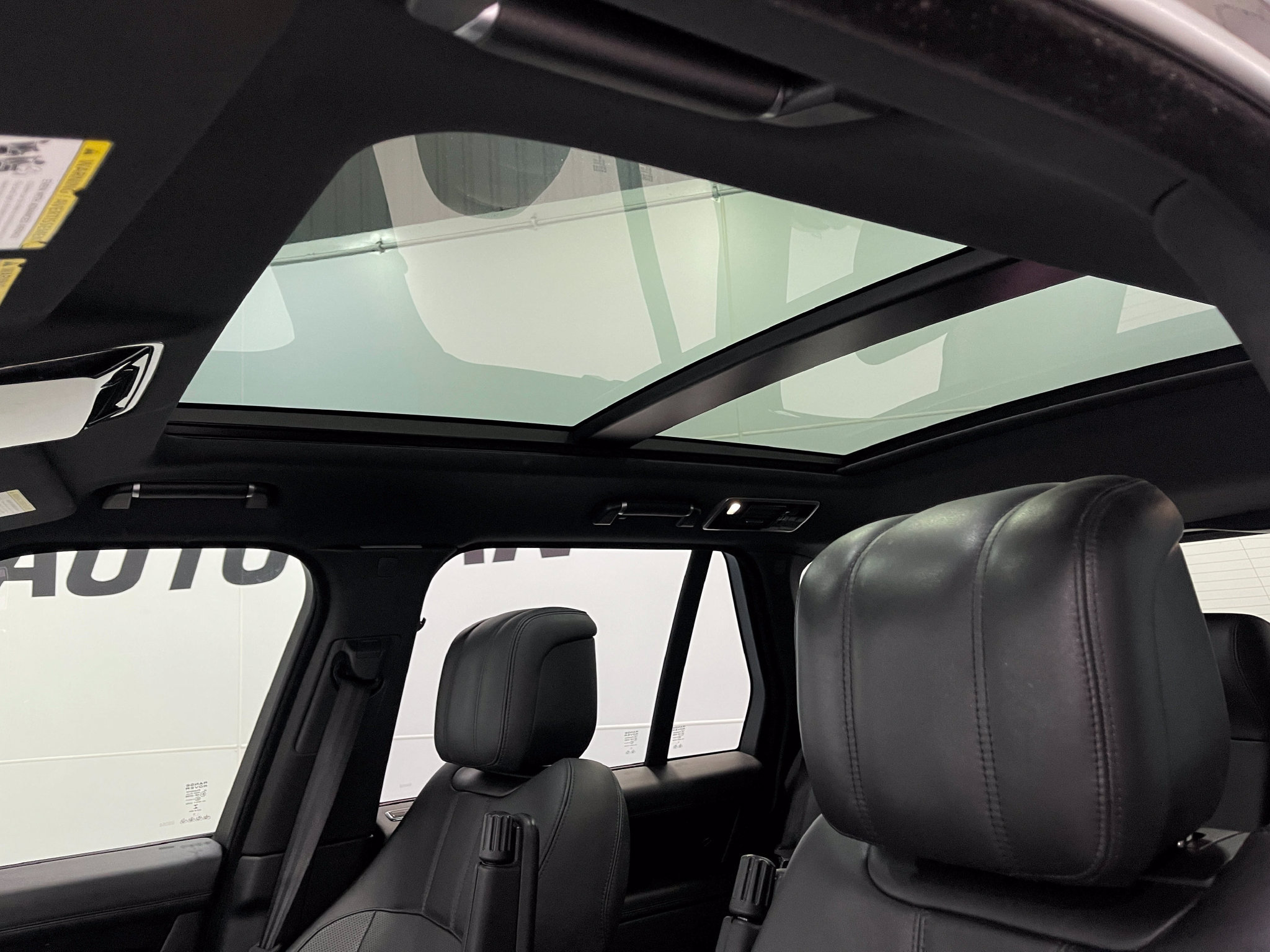 Used 2019 Land Rover Range Rover Supercharged AWD/4WD image 11
