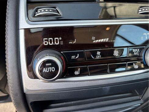 Used 2018 BMW 750i image 45