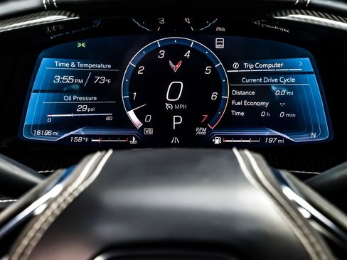 Used 2023 Chevrolet Corvette Stingray Premium Cpe w/ Z51 Performance Package image 18