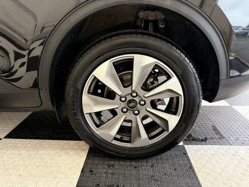 Used 2024 Ford Escape Platinum AWD/4WD image 12