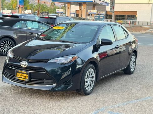 Used 2019 Toyota Corolla LE w/ Carpet Mat Package (TMS) FWD image 6