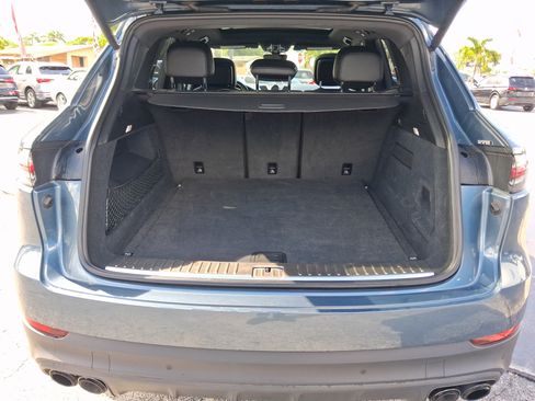 Used 2019 Porsche Cayenne AWD/4WD image 28