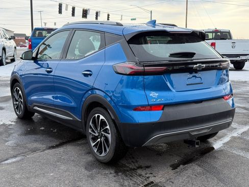 Used 2023 Chevrolet Bolt EUV Premier w/ Sun & Sound Package image 6