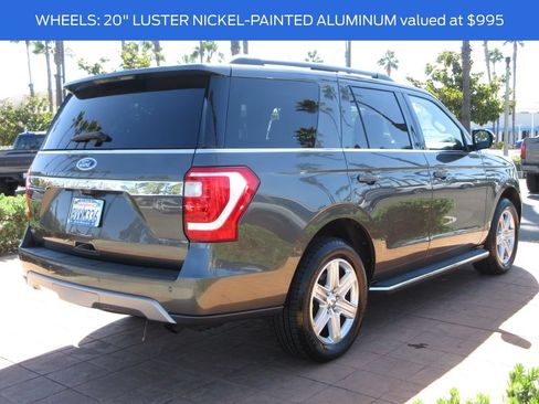 Used 2020 Ford Expedition XLT w/ Equipment Group 202A RWD image 4