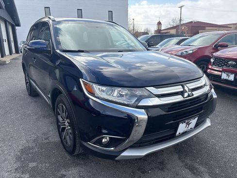 Used 2016 Mitsubishi Outlander SE image 7