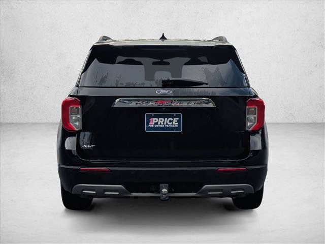Used 2021 Ford Explorer XLT w/ Equipment Group 202A RWD image 6