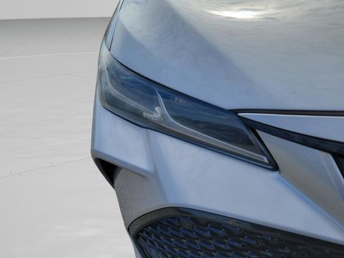Used 2022 Toyota Avalon Touring image 21