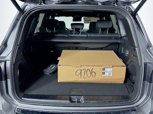 New 2026 Mercedes-Benz GLB 250 image 22