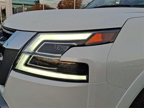 Used 2023 Nissan Armada SL w/ Cargo Package image 14