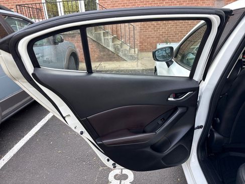 Used 2017 MAZDA MAZDA3 Touring w/ Popular Equipment Package image 14