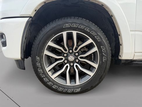 Used 2025 RAM 1500 Limited AWD/4WD image 9