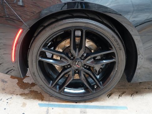 Used 2018 Chevrolet Corvette Stingray Coupe w/ Battery Protection Package image 61