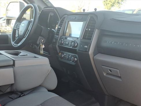 Used 2020 Ford F250 XL w/ STX Appearance Package image 10