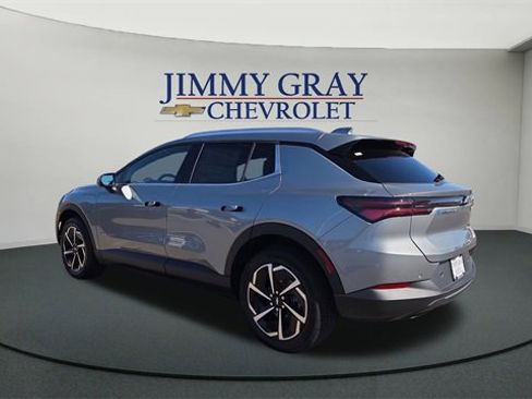 New 2026 Chevrolet Equinox EV LT image 5