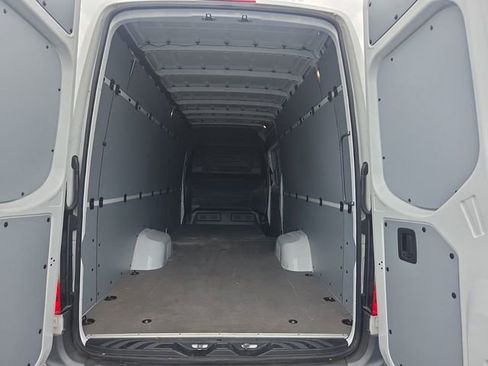 Used 2024 Mercedes-Benz Sprinter 3500 image 14