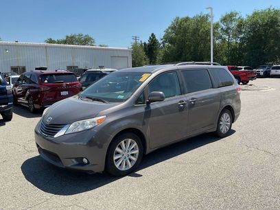 Used 2013 Toyota Sienna XLE